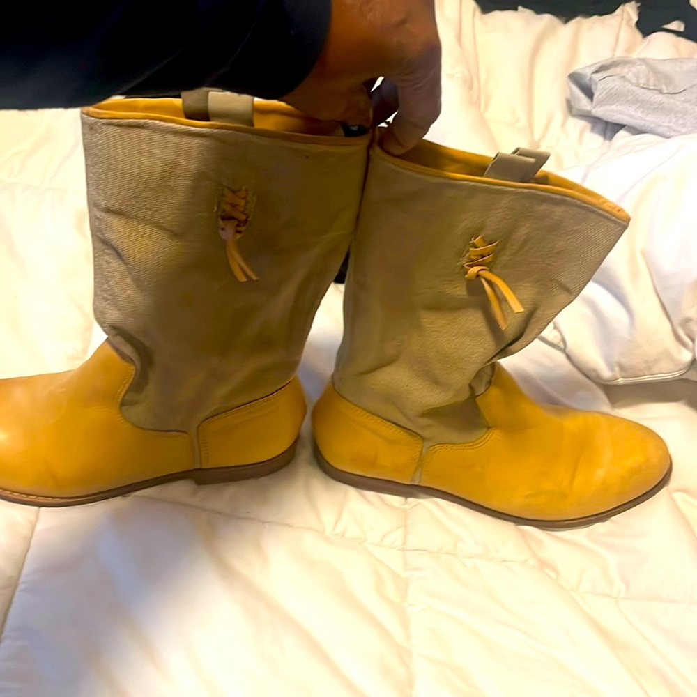 Coachella ~ Matisse Women’s Size 9.5 Soft Ankle Boots